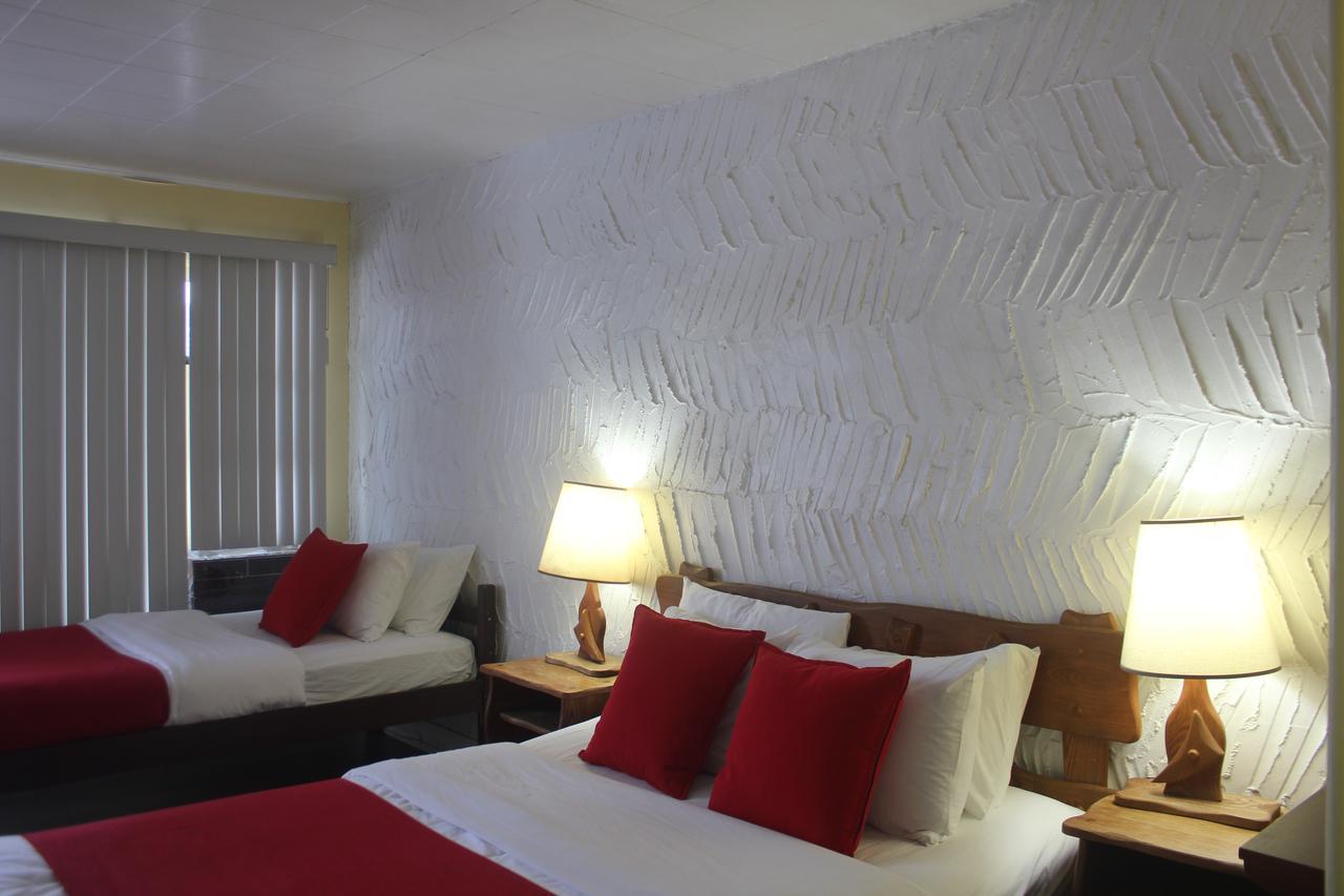 Motel Des Pays D'En Haut Val-David Rom bilde